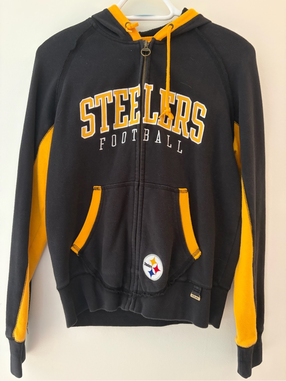 2007 Reebok NFL Steelers Black & Gold Womenโs Zip Hoodie S